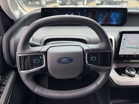 New 2026 Ford Expedition Active RWD image 13