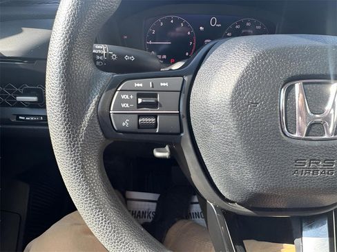 Used 2024 Honda Accord EX image 19