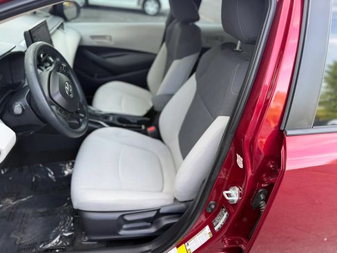Used 2022 Toyota Corolla LE FWD image 18