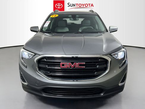 Used 2018 GMC Terrain SLE w/ Driver Convenience Package image 9