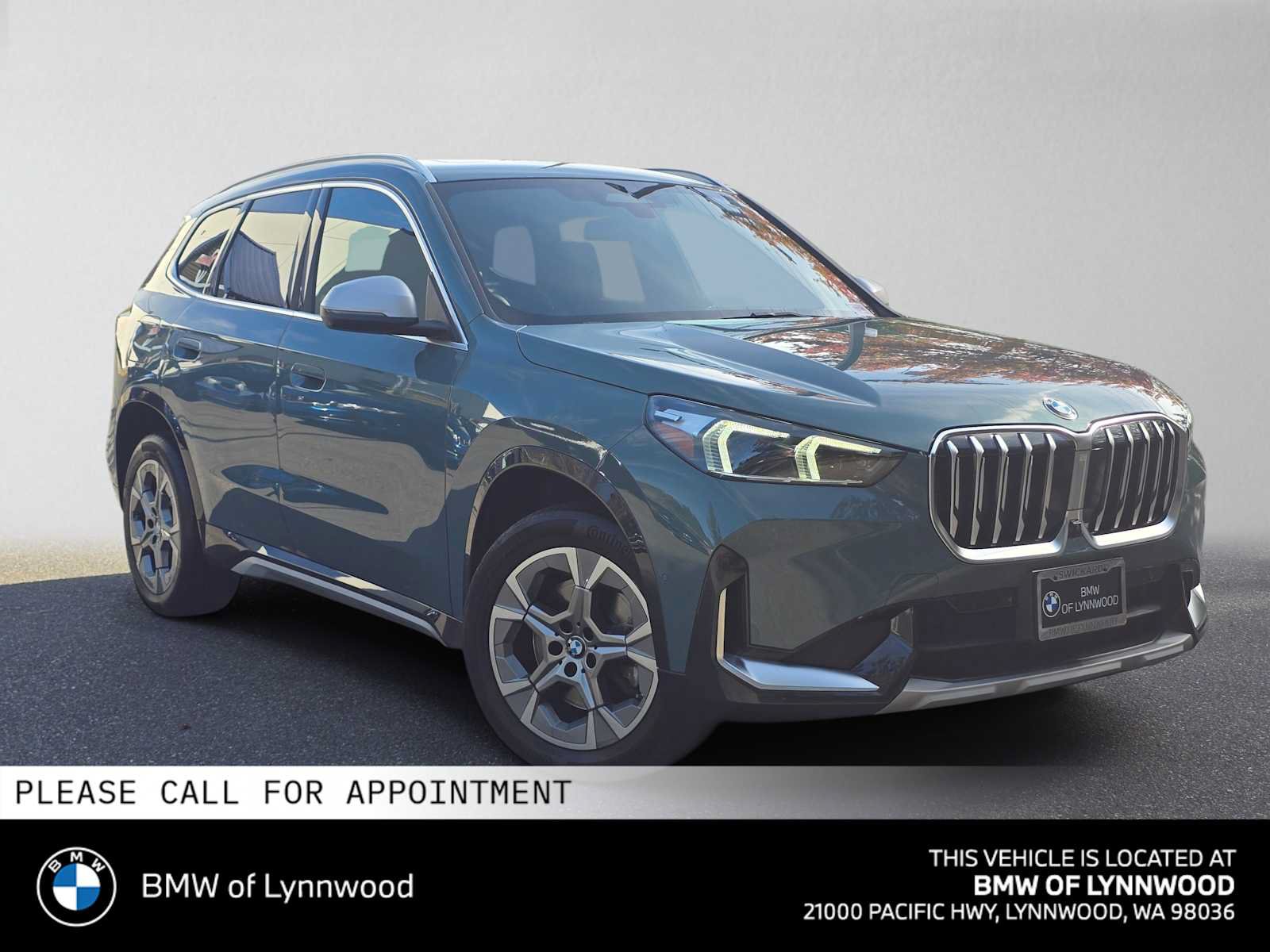 Used 2023 BMW X1 xDrive28i w/ Premium Package AWD/4WD image 1