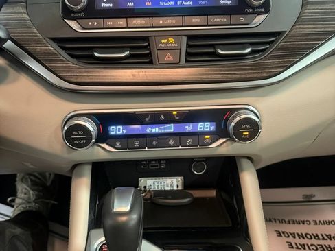 Used 2020 Nissan Altima 2.5 SL AWD/4WD image 39