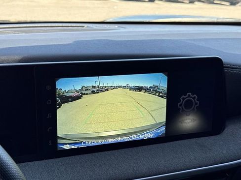 Used 2025 Nissan Kicks SV FWD image 18