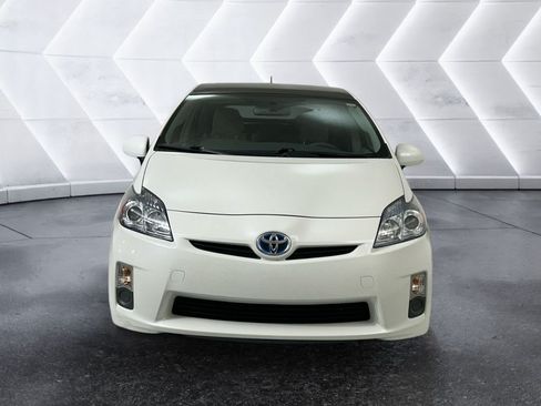 Used 2010 Toyota Prius Two FWD image 2