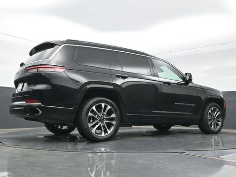 Used 2021 Jeep Grand Cherokee L Overland w/ Luxury Tech Group IV AWD/4WD image 24