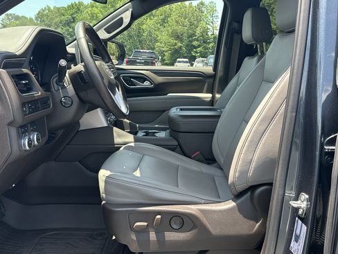 Used 2021 GMC Yukon SLT w/ SLT Premium Package AWD/4WD image 9