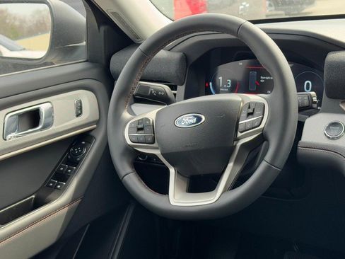 New 2026 Ford Explorer Active image 8