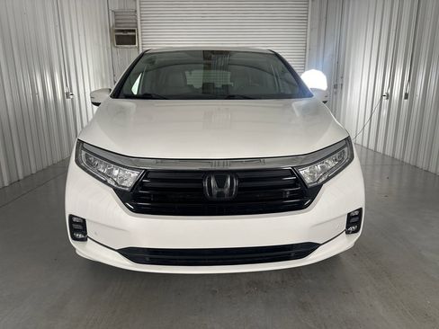 Used 2022 Honda Odyssey Elite image 2