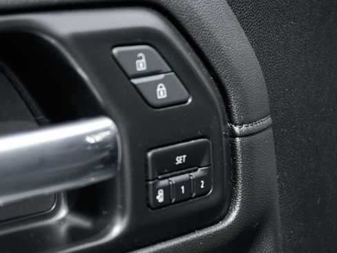 Used 2023 Chevrolet Silverado 2500 LTZ w/ Gooseneck/5TH Wheel Package image 17