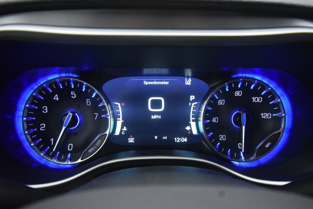 New 2027 Chrysler Pacifica Select FWD image 18