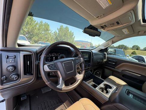 Used 2017 GMC Sierra 1500 Denali AWD/4WD image 16