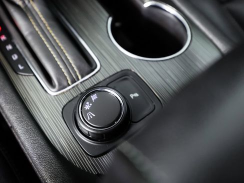Used 2019 GMC Acadia SLT FWD image 31