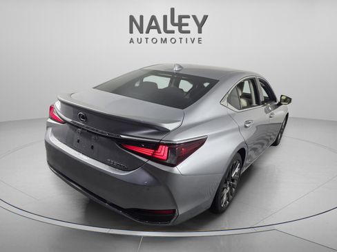 Used 2025 Lexus ES 300h w/ Technology Package image 5