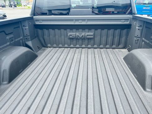 Used 2023 GMC Sierra 1500 Elevation w/ Elevation Premium Package AWD/4WD image 9