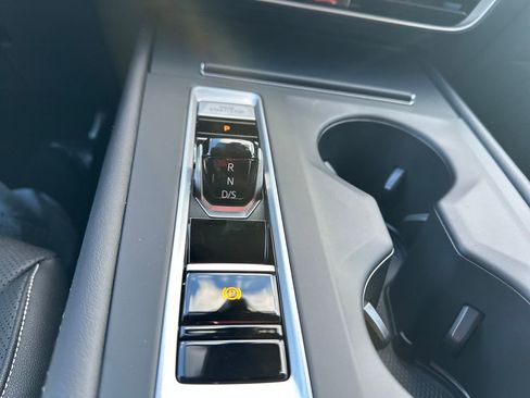 New 2026 Volkswagen Atlas SE image 12