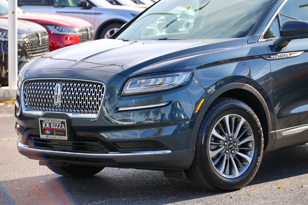 Used 2023 Lincoln Nautilus AWD w/ Premium Package image 32