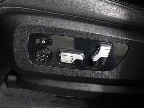 Used 2020 BMW X7 xDrive40i w/ Cold Weather Package image 34
