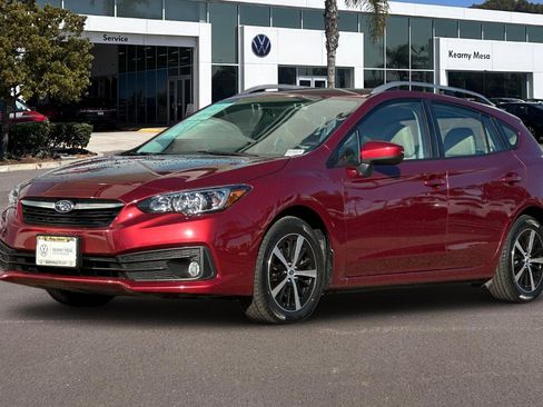 Used 2021 Subaru Impreza 2.0i Premium image 8