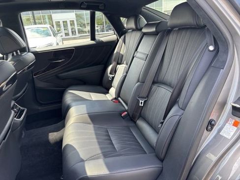 Used 2022 Lexus LS 500 AWD w/ Interior Upgrade Package image 25