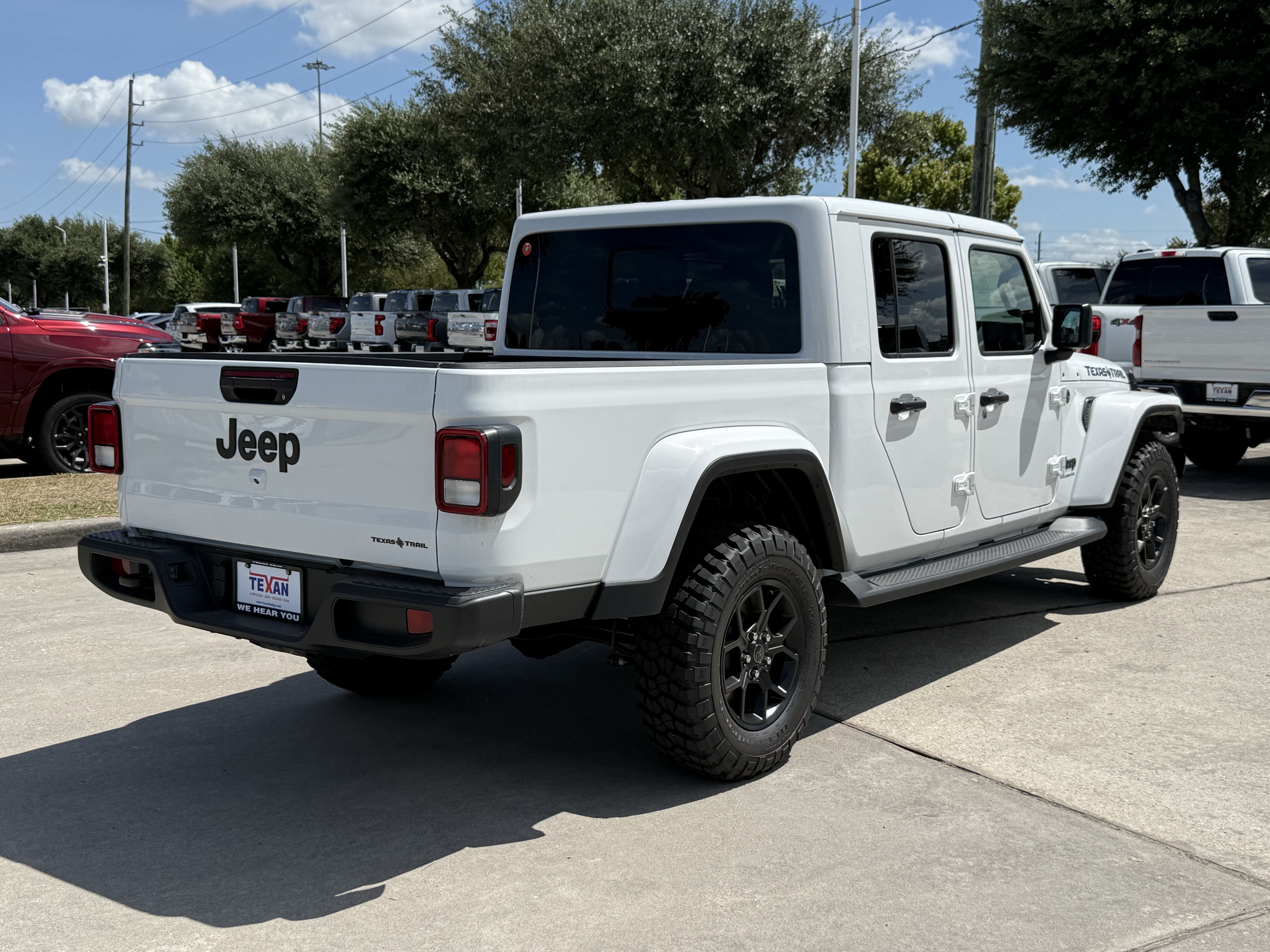 New 2026 Jeep Gladiator Sport AWD/4WD image 5