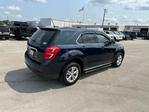 Used 2017 Chevrolet Equinox LS FWD image 18