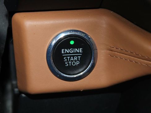 Used 2022 Ford Expedition Platinum image 27