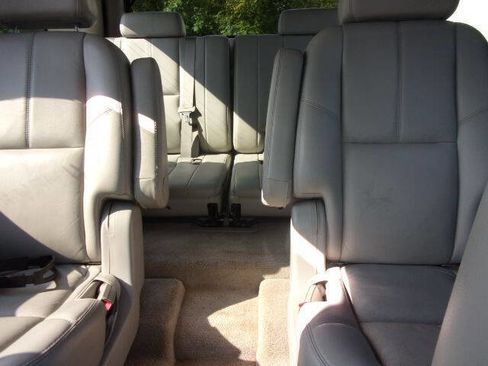 Used 2007 GMC Yukon SLT w/ SLT Preferred Equipment Group image 13