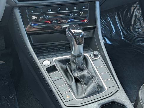 New 2026 Volkswagen Jetta SEL FWD image 11
