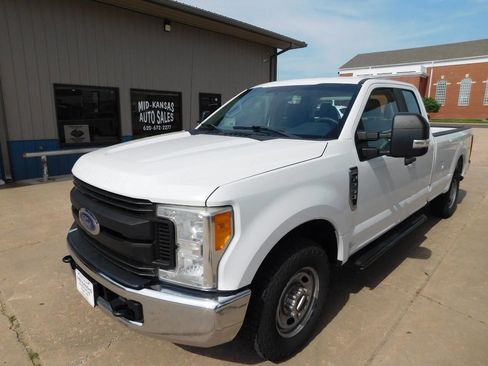 Used 2017 Ford F250 XL w/ Power Equipment Group image 1