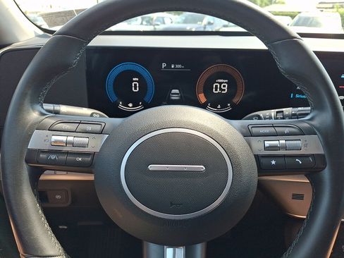Certified 2024 Hyundai Kona SEL AWD/4WD image 17