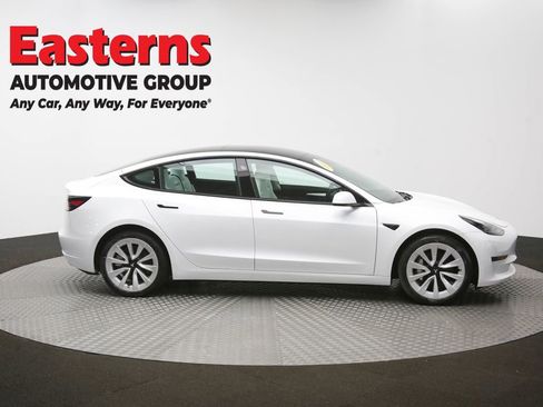 Used 2023 Tesla Model 3 Standard Range image 40
