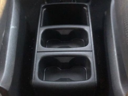 Used 2020 Dodge Grand Caravan SE image 26