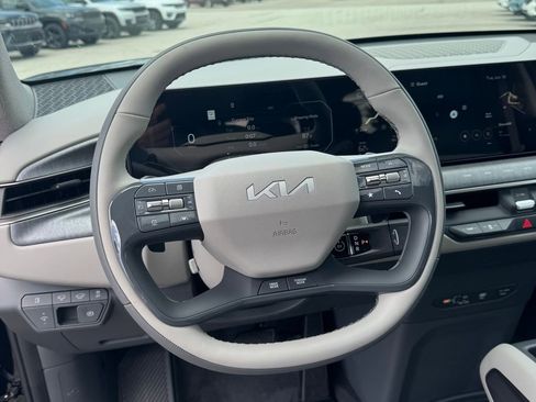 New 2026 Kia EV9 Wind image 17