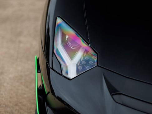 Used 2021 Lamborghini Aventador SVJ image 34