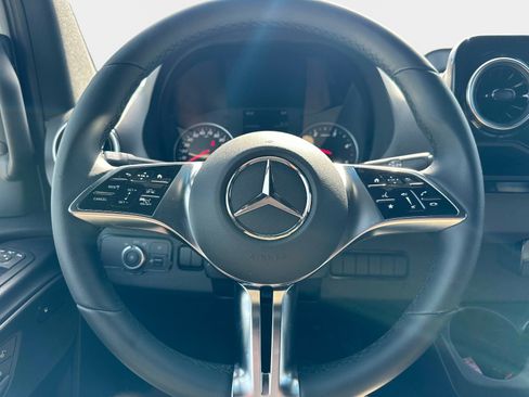 Used 2025 Mercedes-Benz Sprinter 3500 image 16