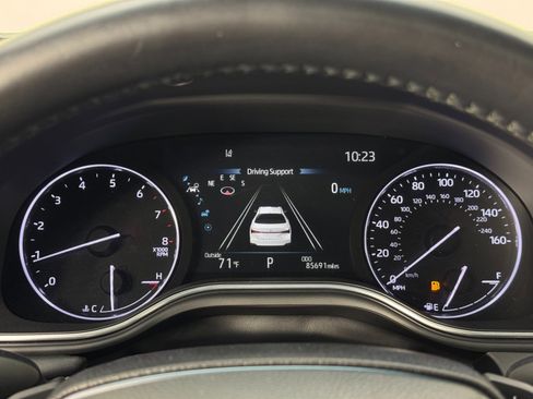 Used 2021 Toyota Avalon XSE image 18