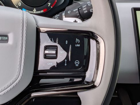 Used 2023 Land Rover Range Rover Sport SE Dynamic image 21