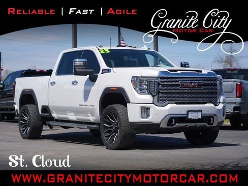 Used 2023 GMC Sierra 3500 Denali w/ Denali Ultimate Package AWD/4WD image 1