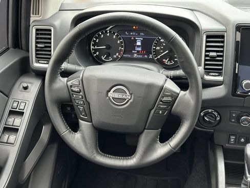 Certified 2024 Nissan Frontier SL w/ Technology Package AWD/4WD image 25