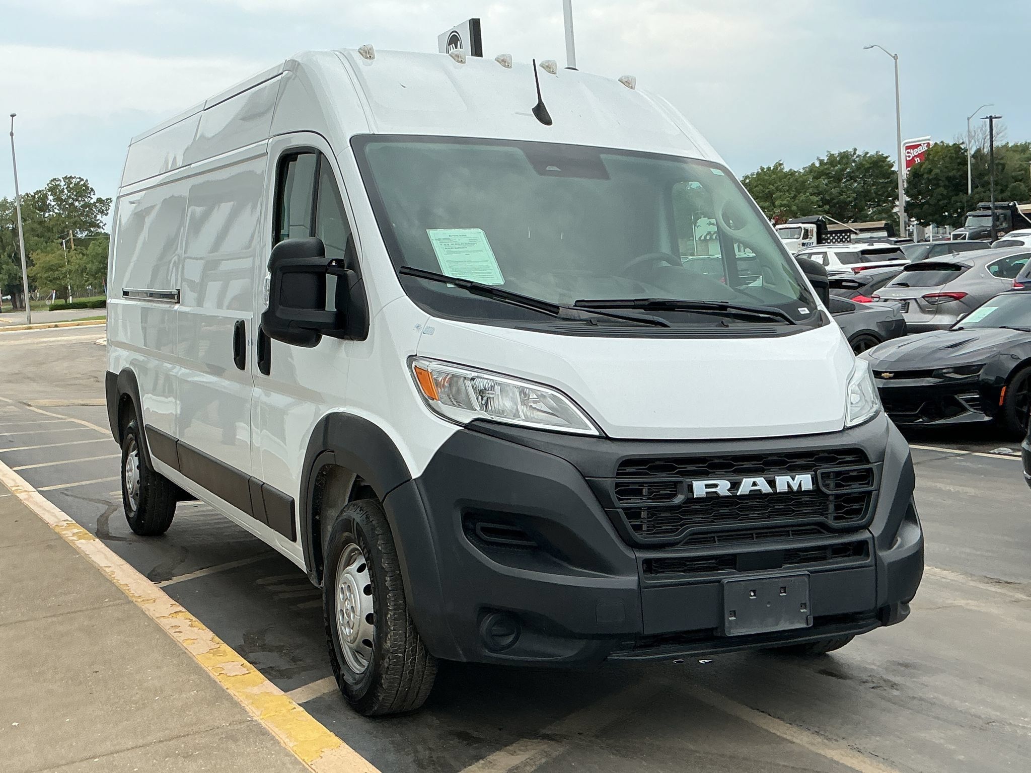 Used 2023 RAM ProMaster 2500 FWD image 2