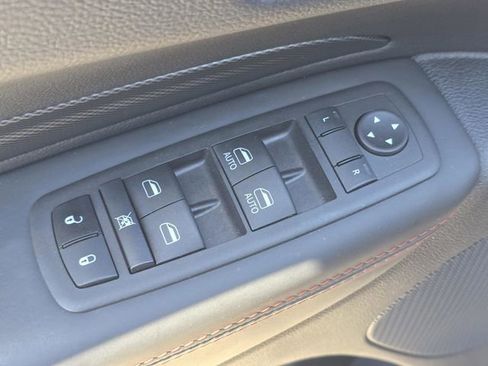 Used 2023 Dodge Durango R/T image 25