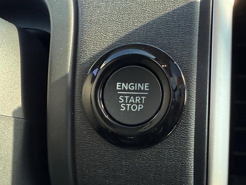 New 2026 Ford Expedition Active image 12