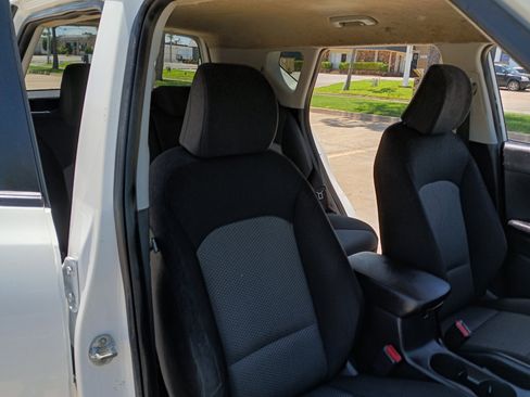 Used 2020 Kia Soul LX image 18