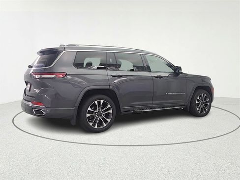 Used 2023 Jeep Grand Cherokee L Overland w/ Advanced Protech Group III image 8