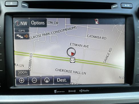 Used 2019 Toyota Highlander Limited Platinum image 25