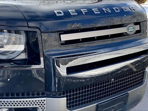 Used 2024 Land Rover Defender 110 X-Dynamic SE image 27