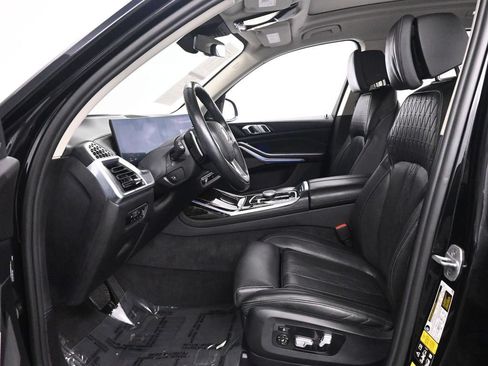 Used 2023 BMW X7 xDrive40i w/ Premium Package AWD/4WD image 10