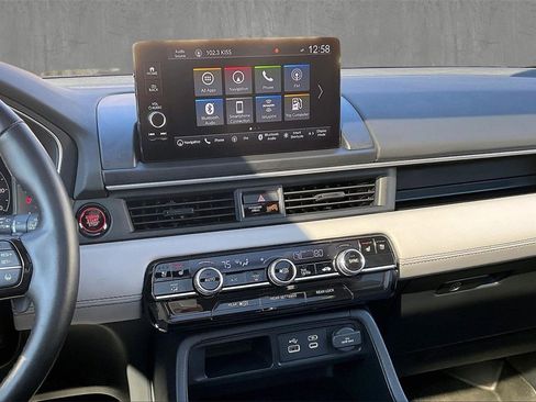 Used 2024 Honda Pilot Elite image 9