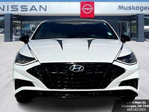 Used 2023 Hyundai Sonata SEL Plus image 2
