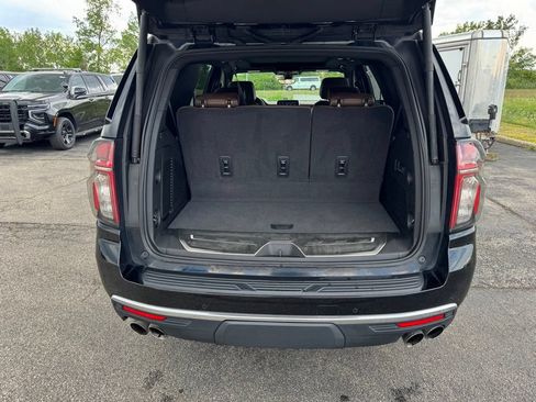 Used 2022 Chevrolet Tahoe High Country w/ LPO, Illumination Package AWD/4WD image 30